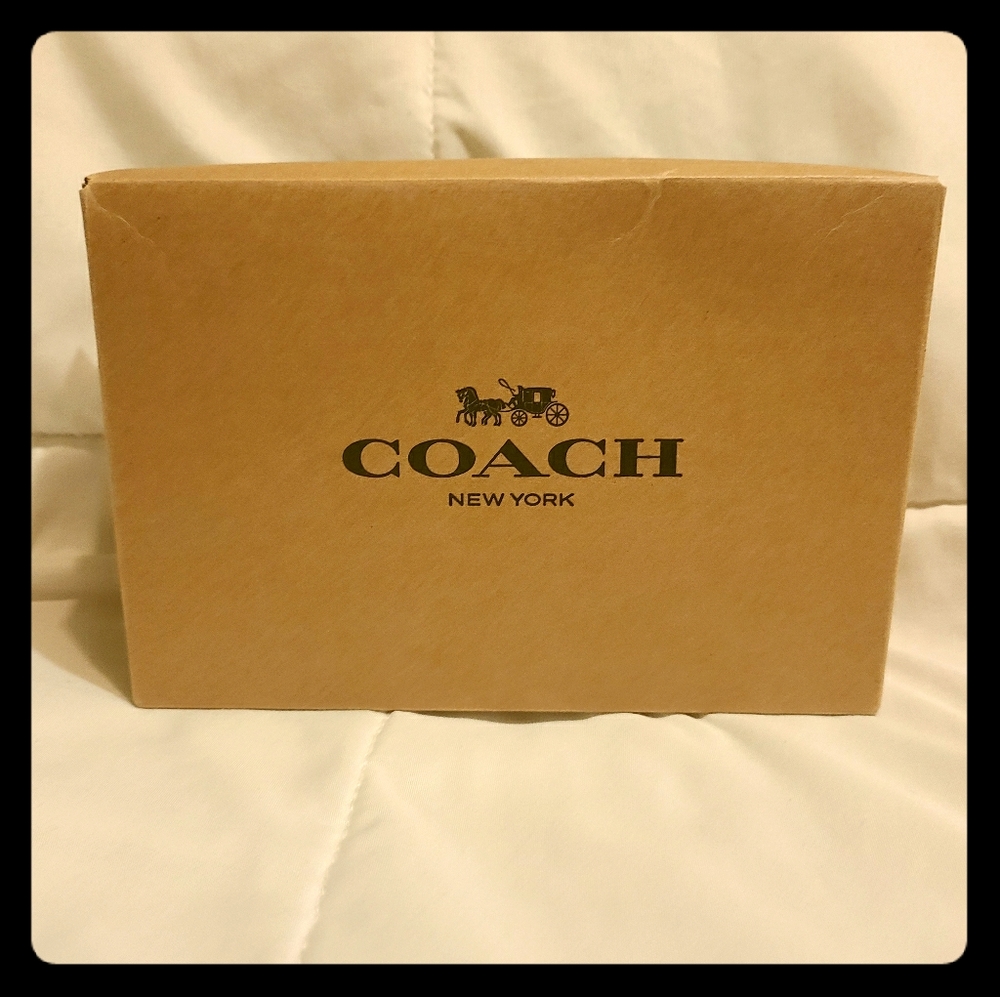 Red Mouse Coach Coin Pouch (Satchet / Coin Purse)